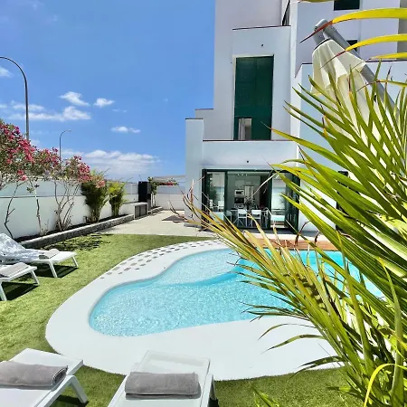 Dom wakacyjny Taucho - Private, Heatable Pool, Bbq, 4 Bedrooms -