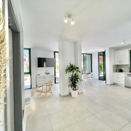 Taucho - Private, Heatable Pool, Bbq, 4 Bedrooms - Dom wakacyjny *