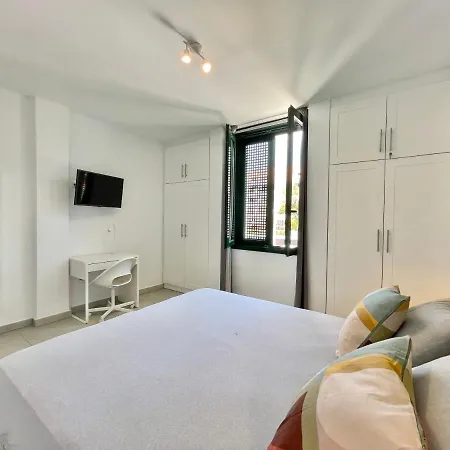 Taucho - Private, Heatable Pool, Bbq, 4 Bedrooms -