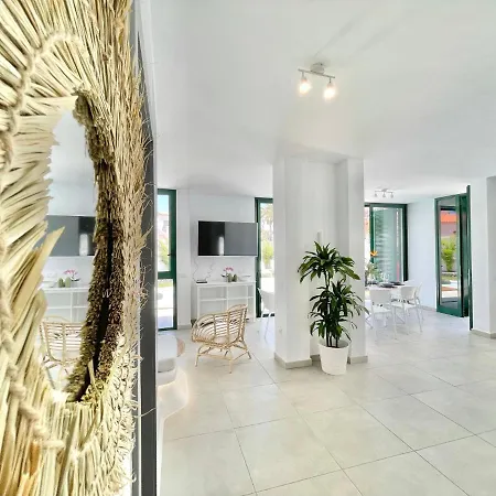 Dom wakacyjny Taucho - Private, Heatable Pool, Bbq, 4 Bedrooms -